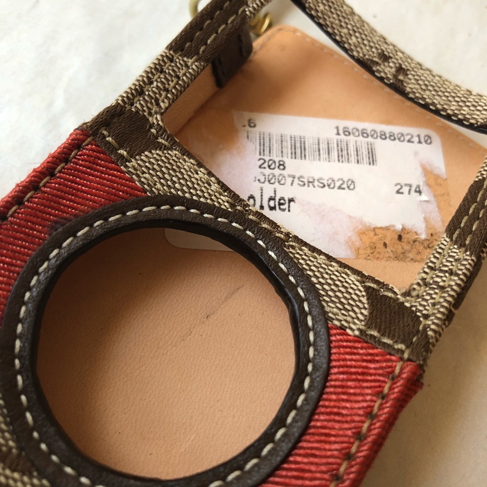 3 for $20❣️ Authentic Coach IPod Wristlet - Picture 3 of 7